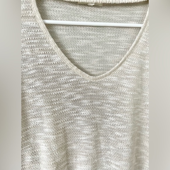 Maurice’s Cut Out Open Neck Keyhole Sweater Beige Cream high Crew neck Shirt - Picture 4 of 9